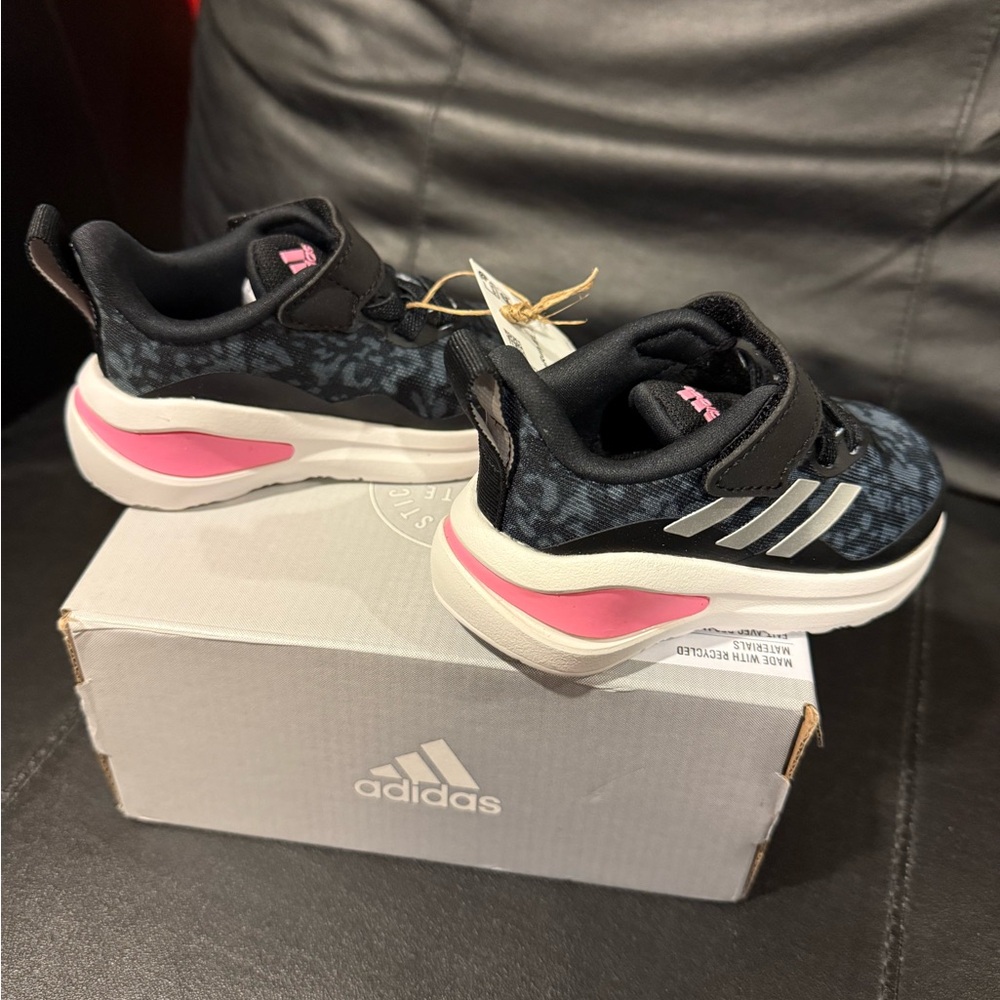 BNWT Adidas Kids FortaRun EL Sneakers - Black with Pink Accents